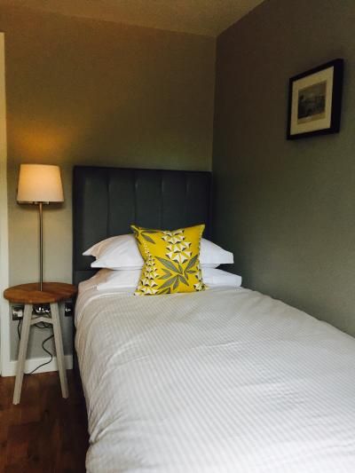 Swît Ddau Wely Pentref